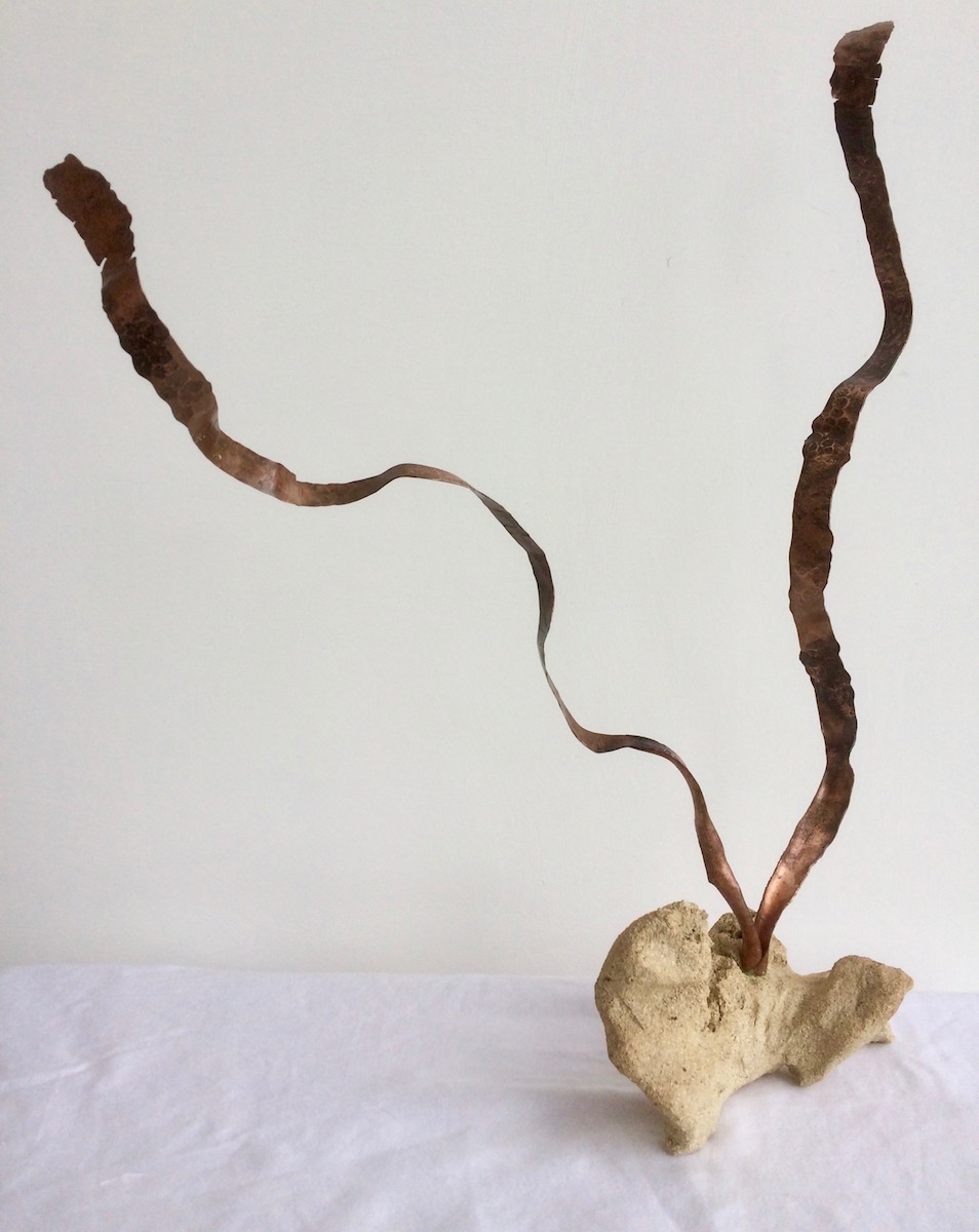 Double twist. Stoneware and copper. 2017